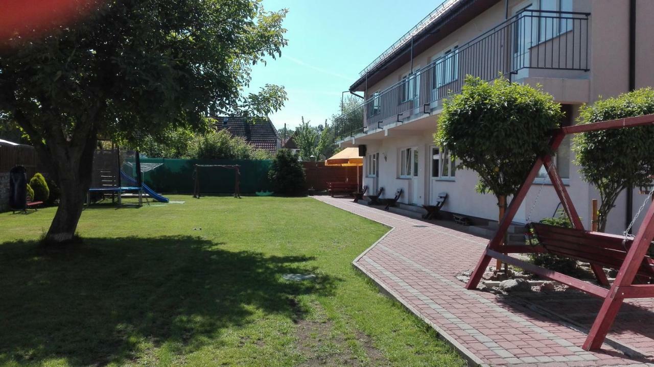 Apartamenty Gosciniec Re-Max Mrzezyno Bagian luar foto